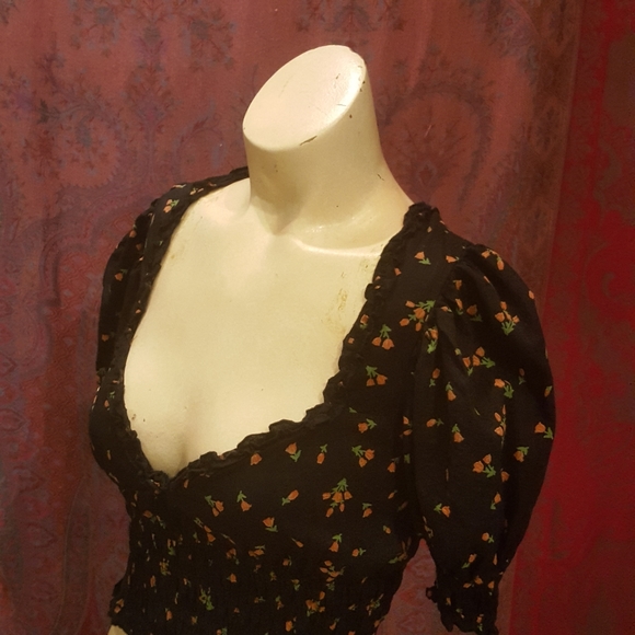 Urban Outfitters Black Floral Rose Print Puff Sleeve Smocked Blouse Top - Picture 10 of 11